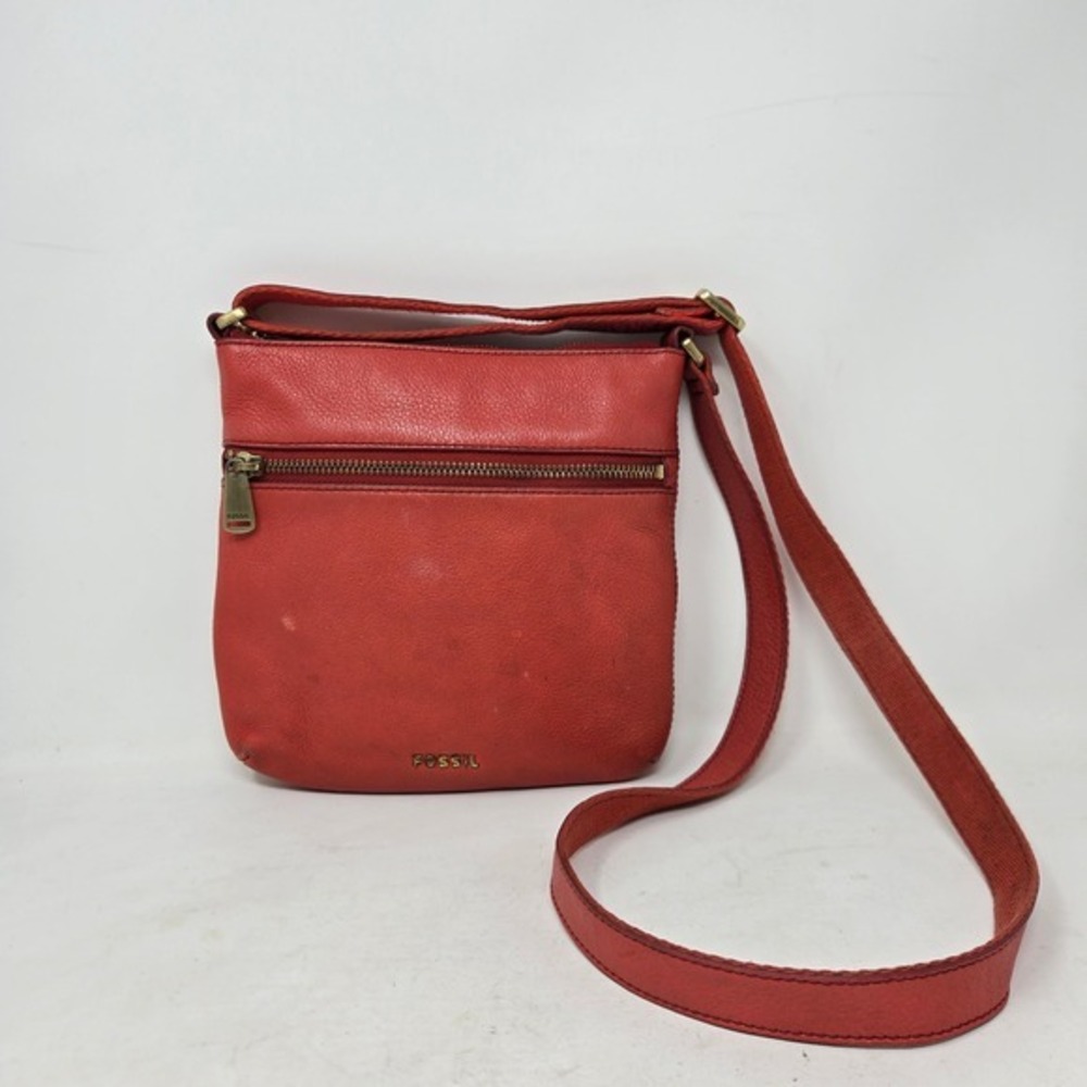 Fossil‎ Red Pebbled Leather Crossbody Bag Small Messenger Purse ZB5470 *Wear*